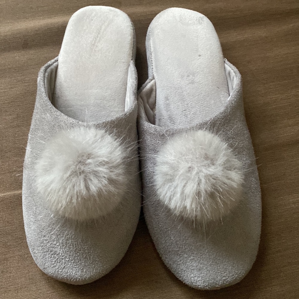 Pottery Barn slippers Soft and comfortable